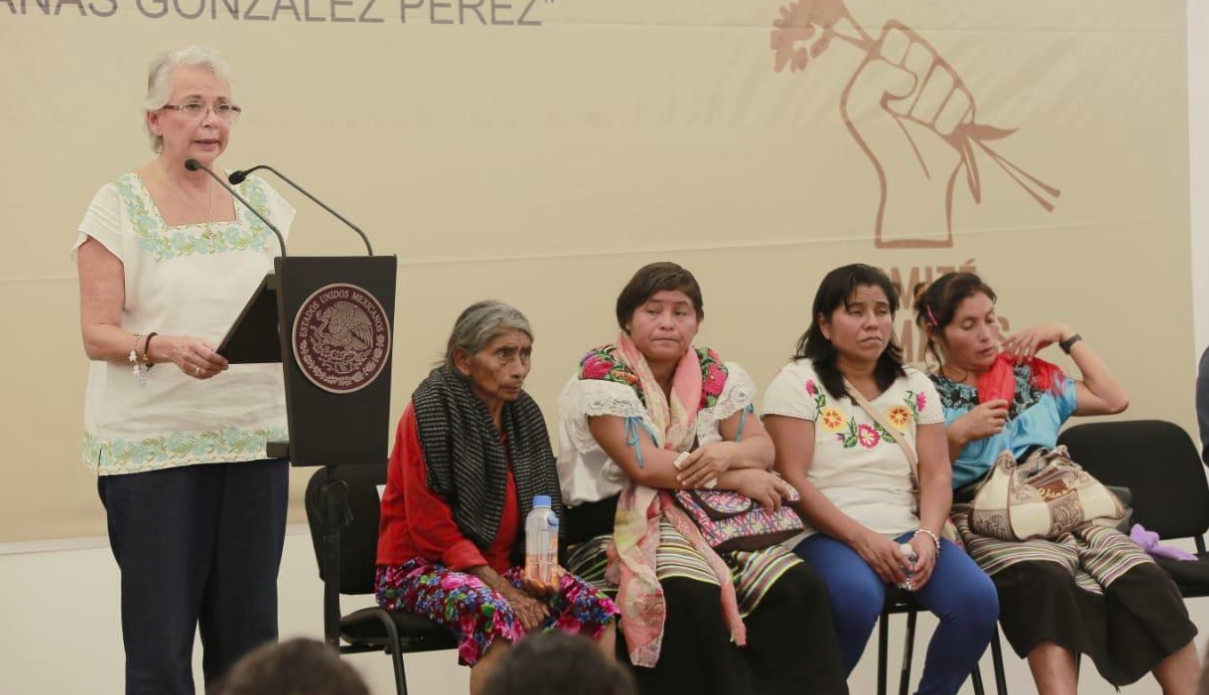 Gobierno ofrece disculpas públicas a tres indígenas violadas en 1994