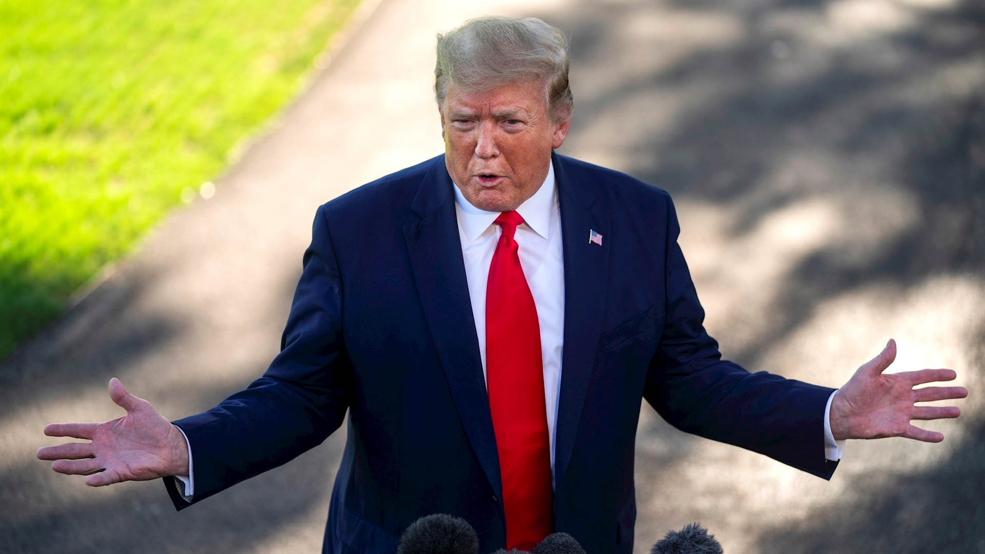 Trump se ofrece como mediador entre Turquía y las milicias kurdas en Siria