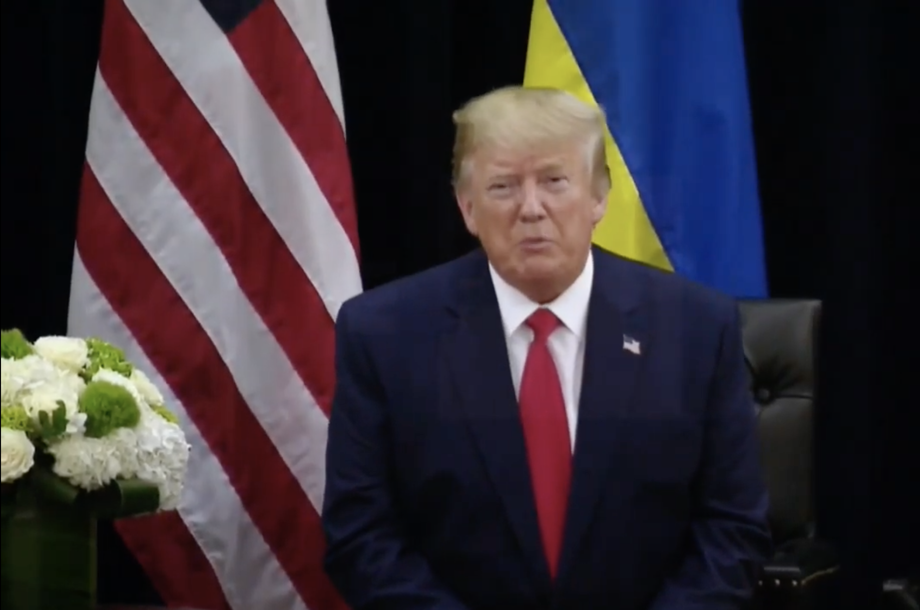 Trump confirma que no cooperará con la investigación de juicio político