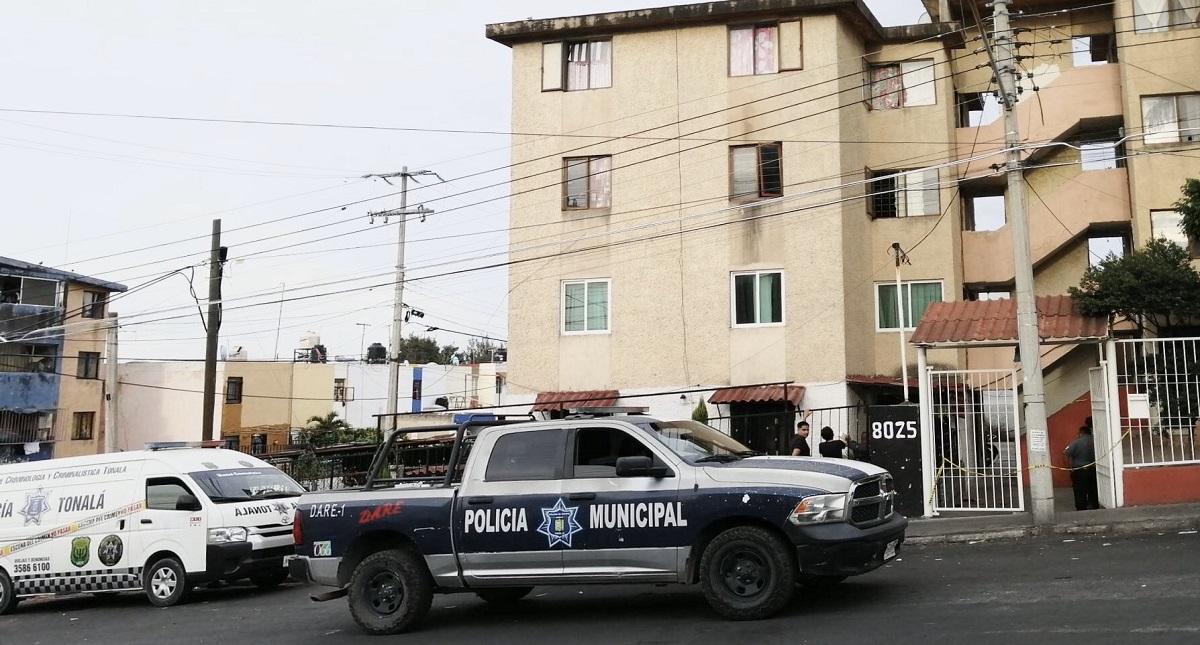 Niño se arroja de edificio para detener pelea de sus padres