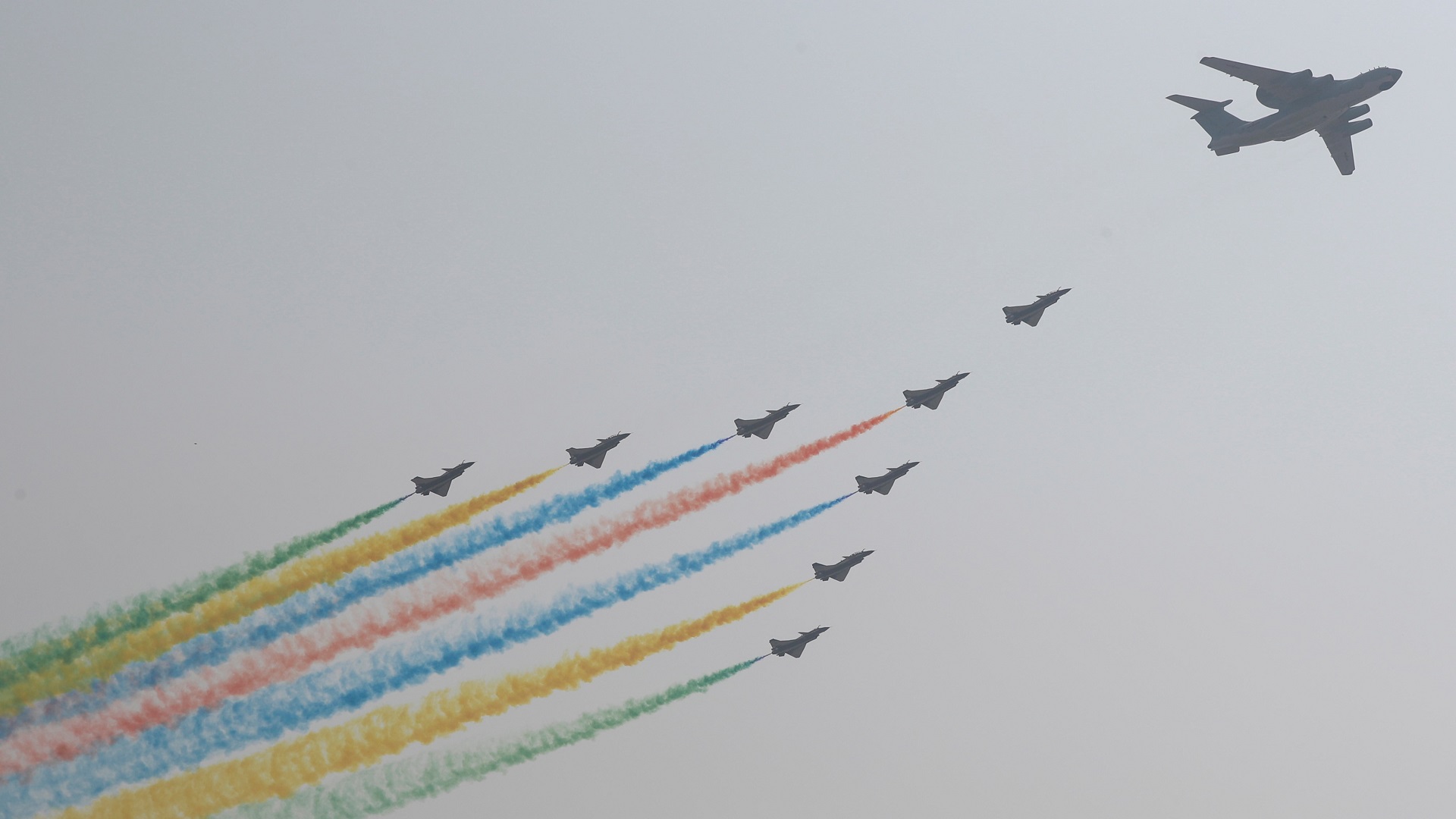 China celebra 70 aniversario de su fundación con desfile y pirotecnia - espectaculo-aereo-por-aniversario-de-fundacion-de-china
