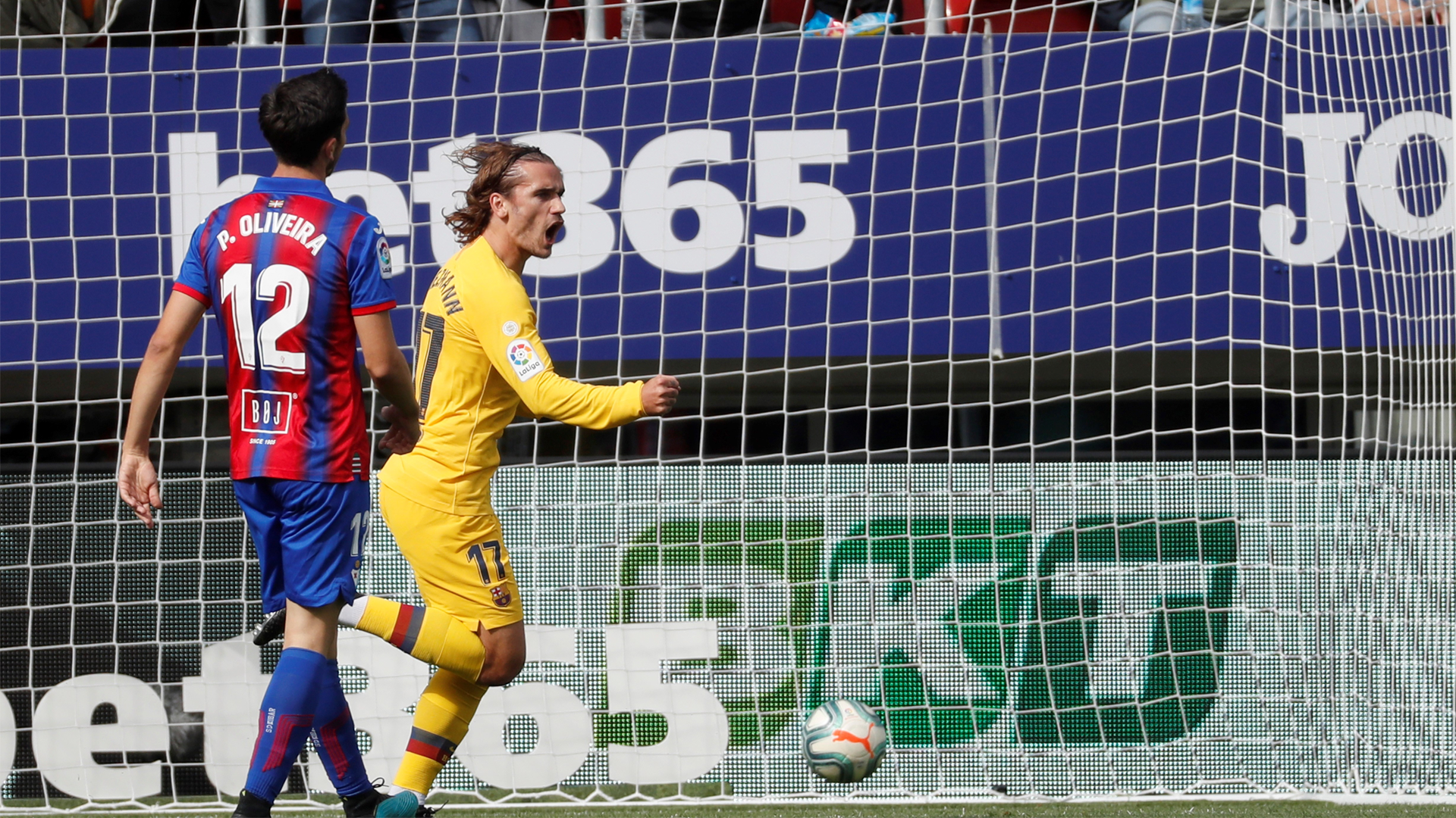 Barcelona golea al Eibar a domicilio