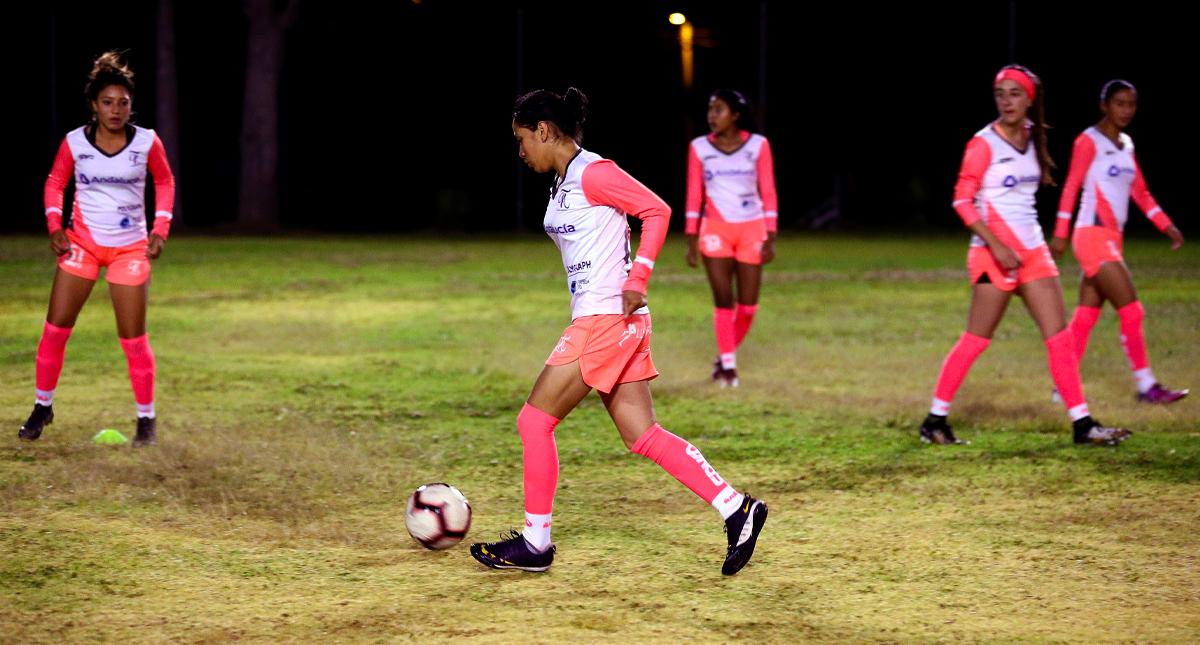 Conmebol suspende juego de la Libertadores femenil en Ecuador por disturbios