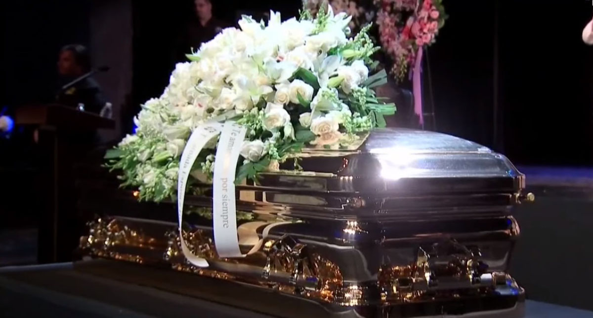 AMLO autorizó que Fuerza Aérea traslade restos de José José