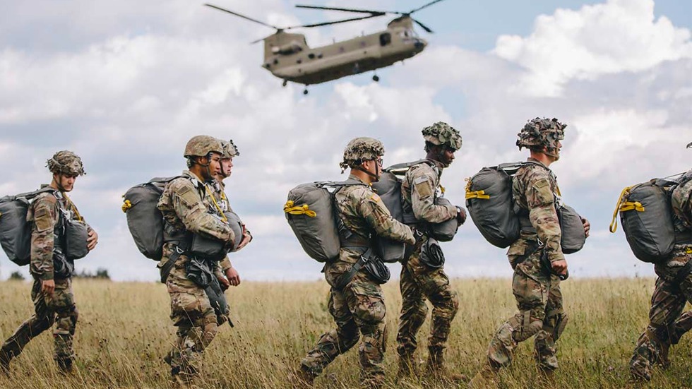 Grecia y EE.UU. firman acuerdo de cooperación militar