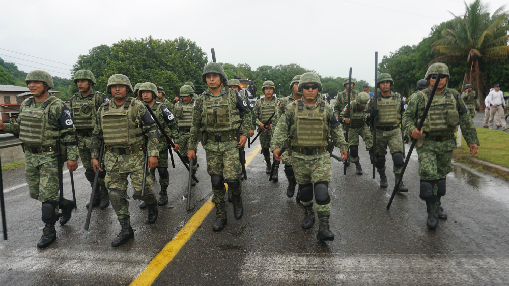 López Obrador dedica mensaje a militares; “todos debemos defender la vida”, asegura