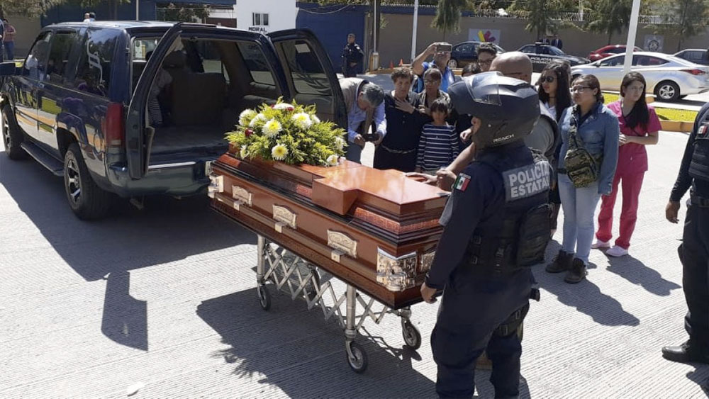 Realizan homenaje a policías que murieron durante emboscada en Aguililla, Michoacán