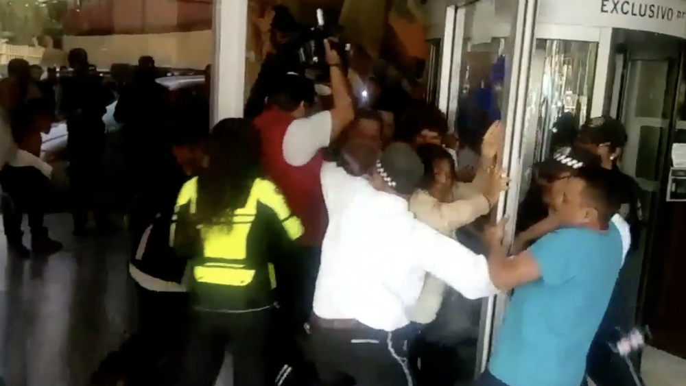 Secretaría de Salud lamentó violencia durante protesta en Hospital General