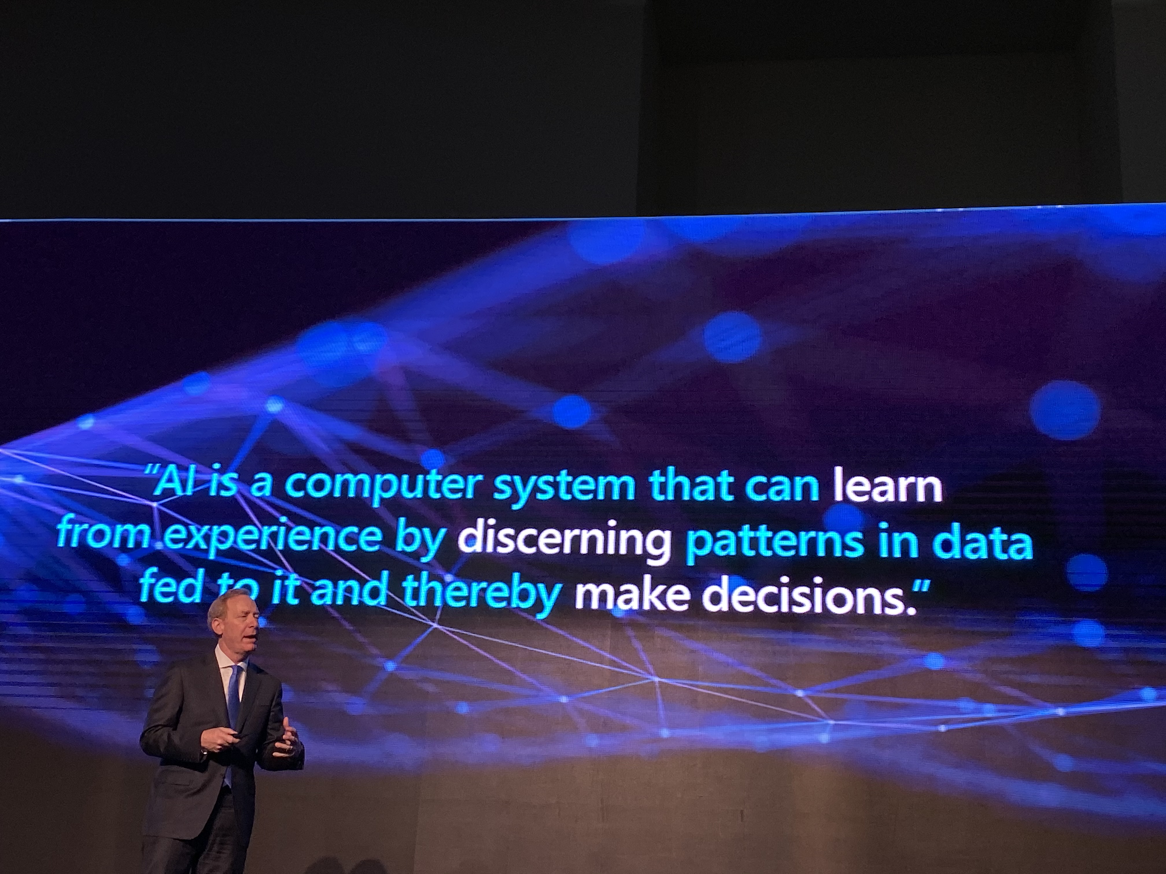 Inteligencia Artificial impulsará productividad laboral en México hasta 6.4%