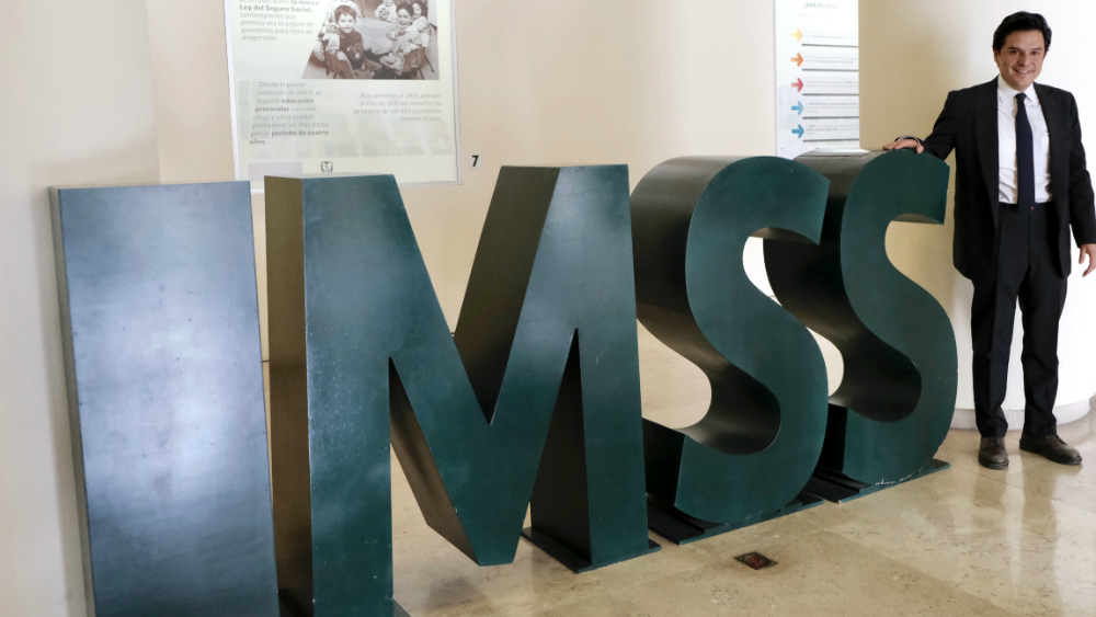 IMSS es “tabla de salvación” pese a neoliberalismo: López Obrador