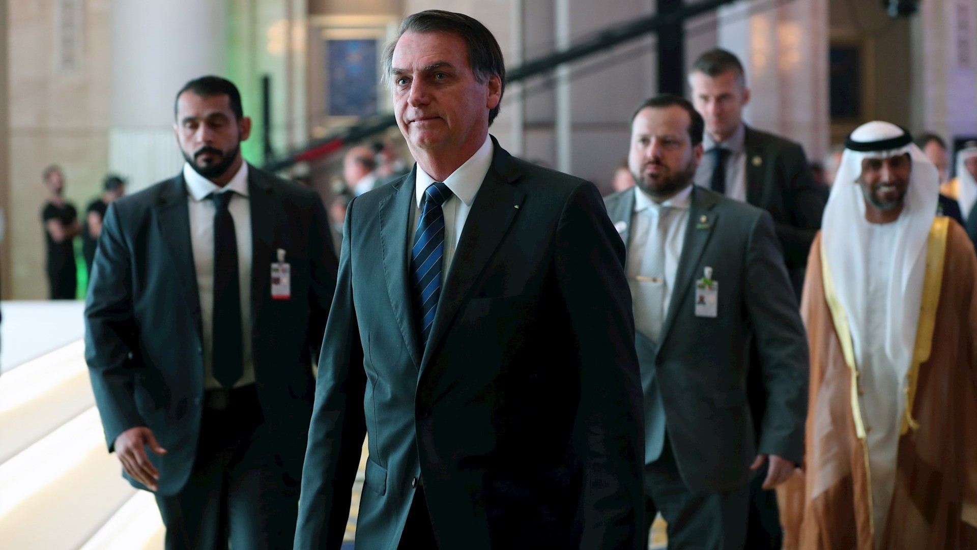 Bolsonaro dice que Argentina hizo “mala elección” y no felicitará a Fernández