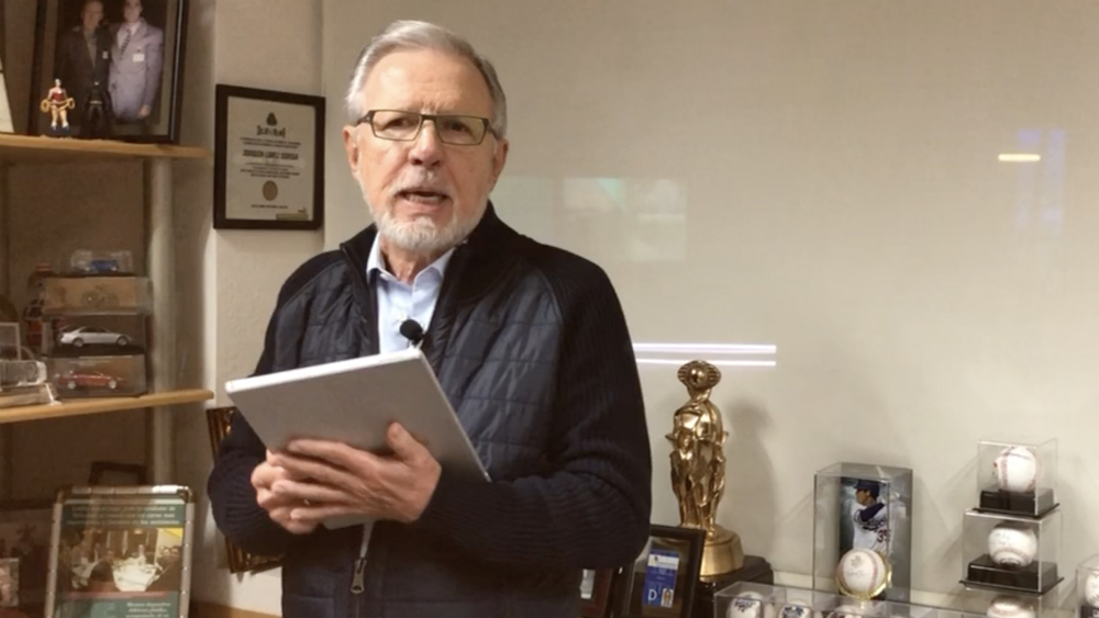 ¡Las noticias! Hijos de José José se reúnen en el Consulado de México en Miami