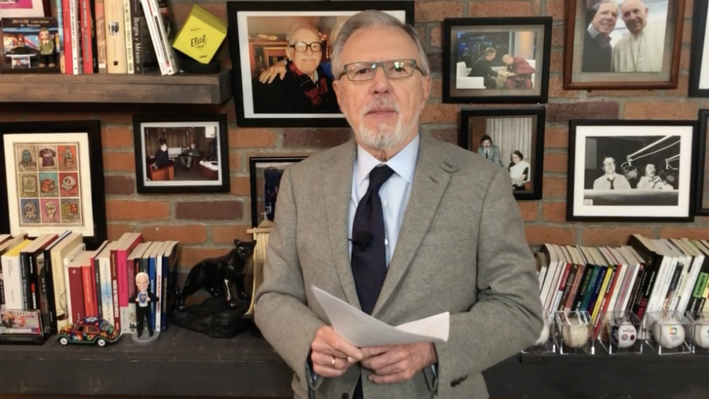 ¡Las noticias! Policías federales bloquean el AICM