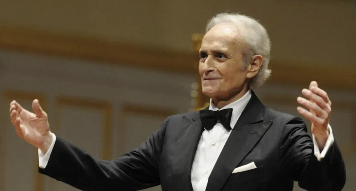 José Carreras recibe Orden del Elefante Blanco en Tailandia