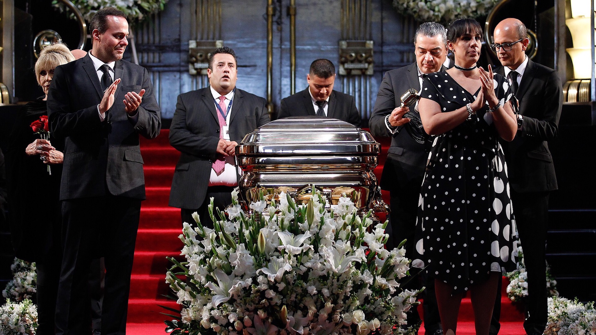 México rinde homenaje a José José en Bellas Artes