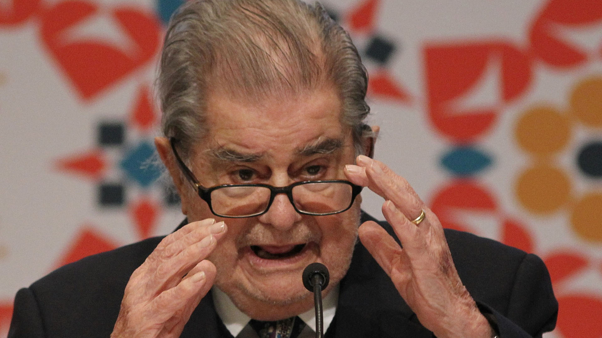 AMLO podría asistir a homenaje a Miguel León-Portilla