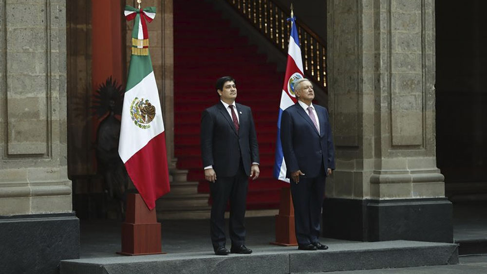 López Obrador recibe al presidente de Costa Rica en Palacio Nacional