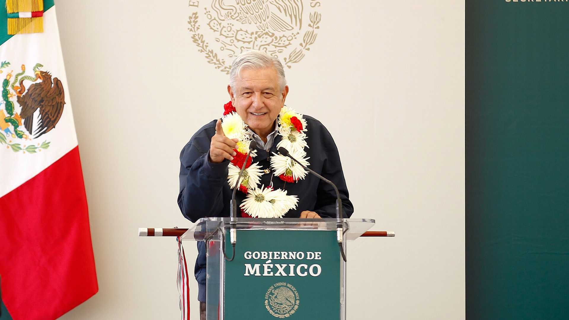 Quienes se oponen a Ley de Remuneraciones pueden ganar, pero moralmente son la nada: AMLO