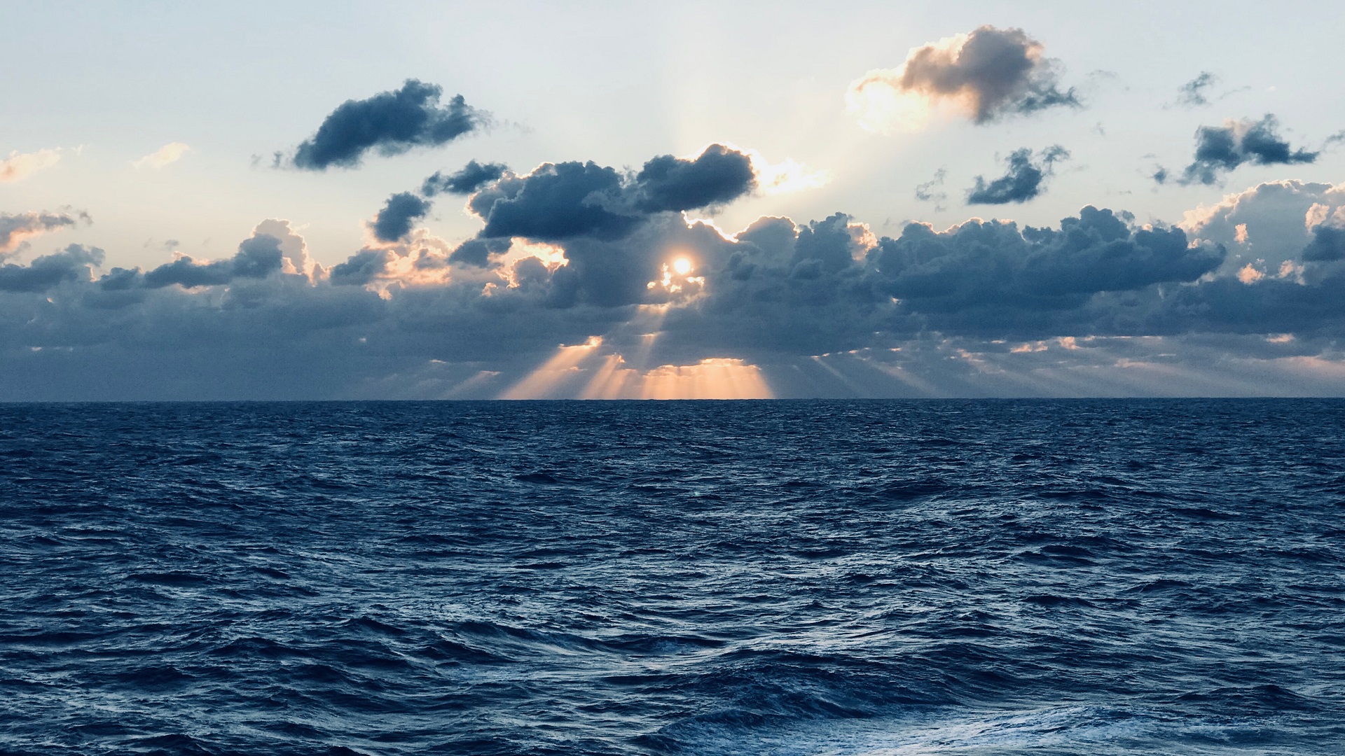 Advierten que nivel del mar Mediterráneo aumentaría a 1.9 metros en 2100