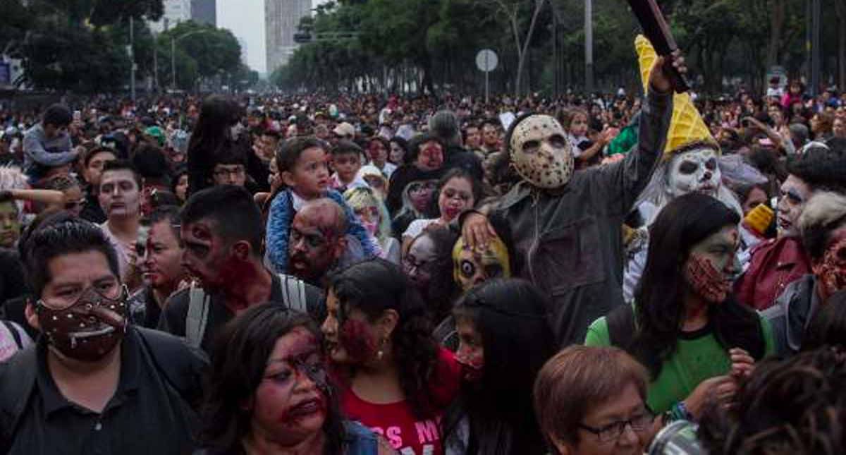 Desfile de alebrijes y marcha zombie afecta el servicio del Metrobús