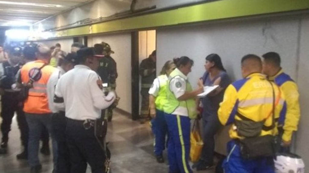 Muere hombre tras caer a las vías del Metro Copilco