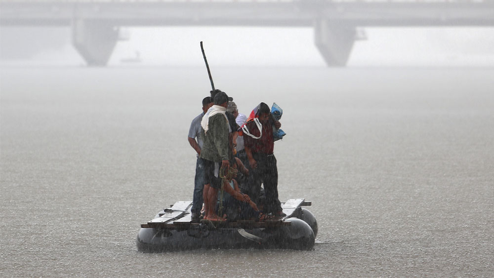 Migrantes centroamericanos arriban a México por nuevas rutas