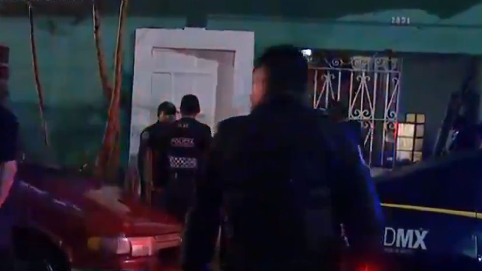 Hombre quema vivos a sus seis hijos en la Ciudad de México - movilizacion-policiaca-en-la-colonia-asturias