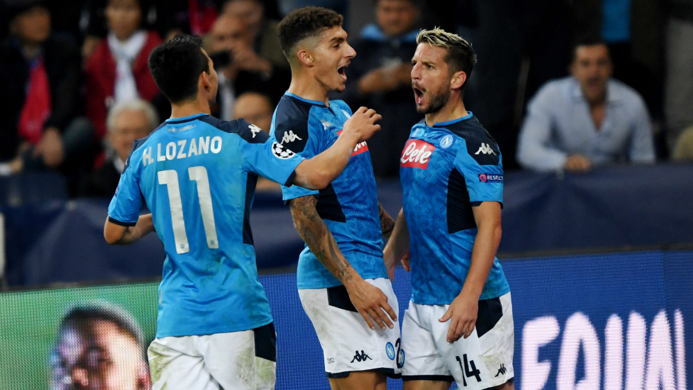 Napoli vence al Salzburgo en Champions; Lozano juega 65 minutos
