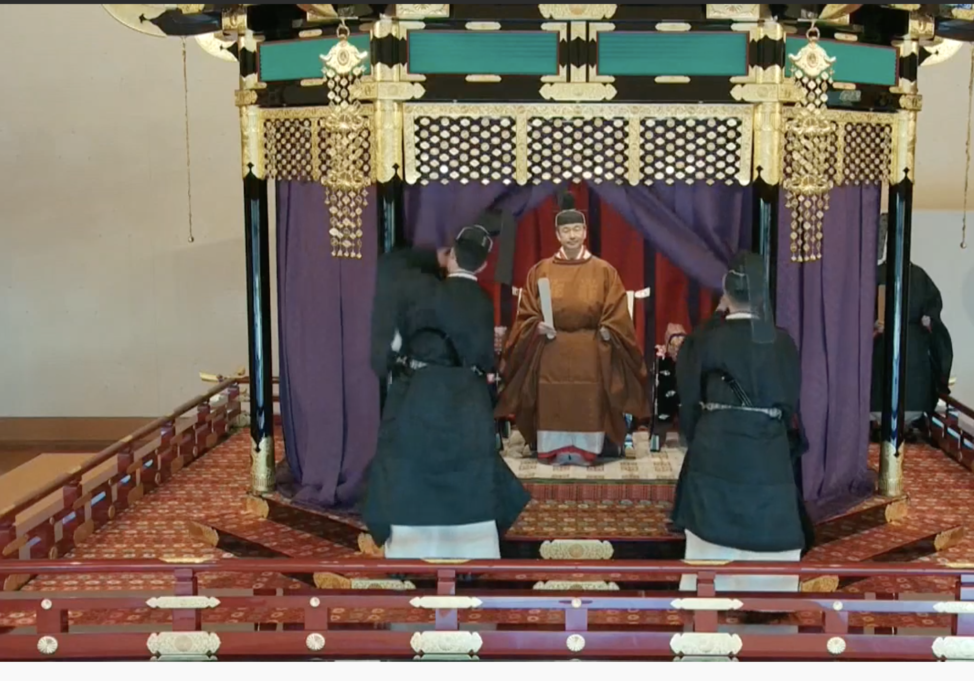 Naruhito asciende al Trono del Crisantemo entre vestigios de otros tiempos