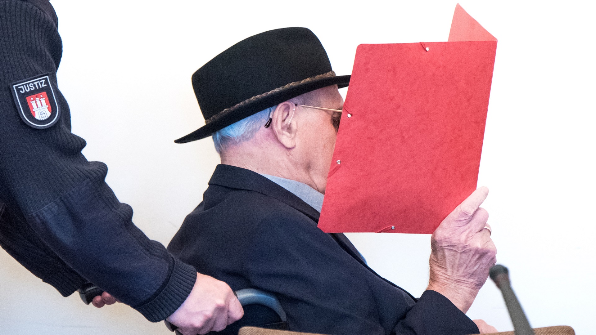 Enjuician a hombre de 90 años por 5 mil muertes durante nazismo