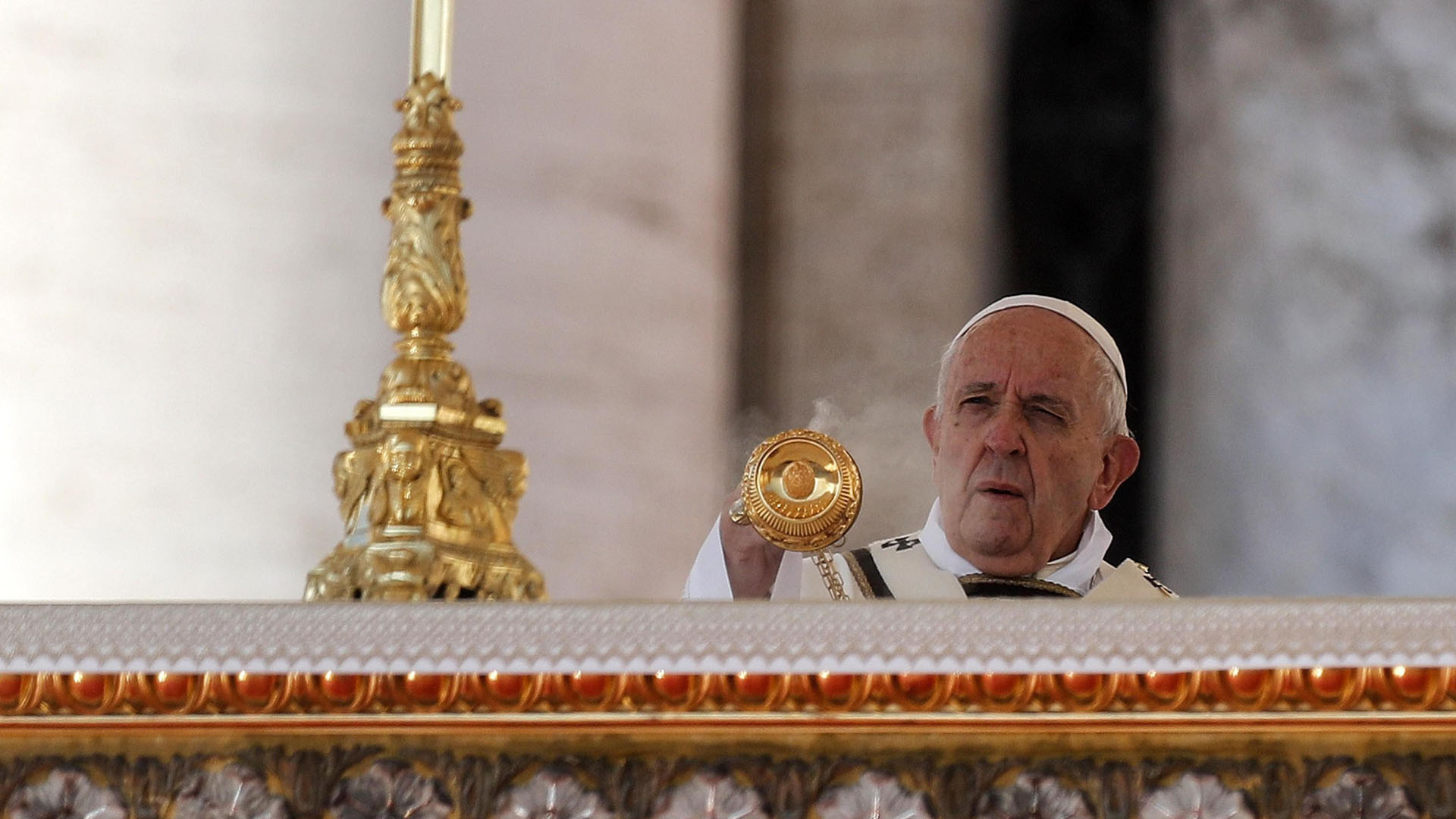 Papa Francisco canoniza por primera vez a una mujer brasileña - papa-francisco-en-misa-de-canonizacion
