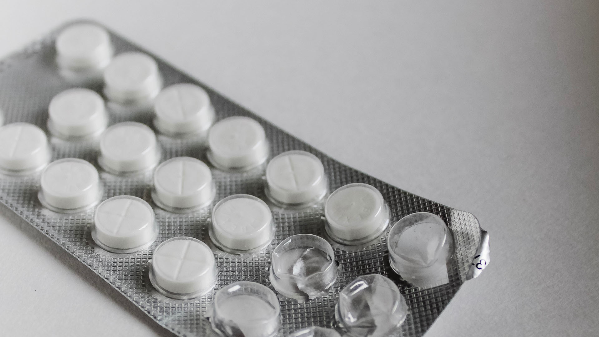 CDC aprueban uso de fármaco para quienes no pueden vacunarse contra COVID-19 CDC aprueban uso de fármaco para quienes no pueden vacunarse contra COVID-19