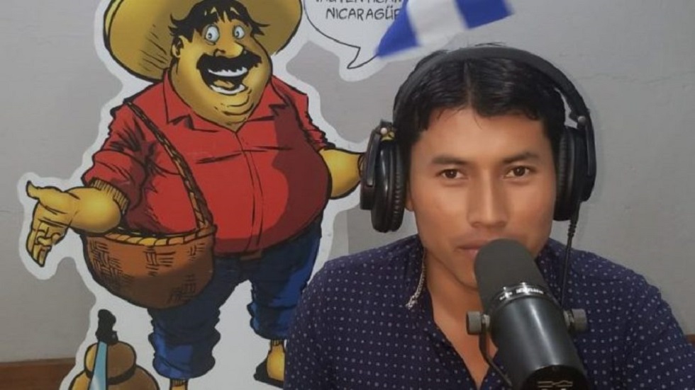 Periodista huye de su casa en Nicaragua por asedio policial