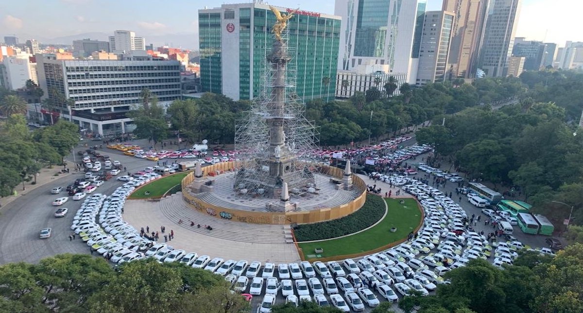 Taxistas paralizan la Ciudad de México; provocan el peor desastre vial que se recuerde