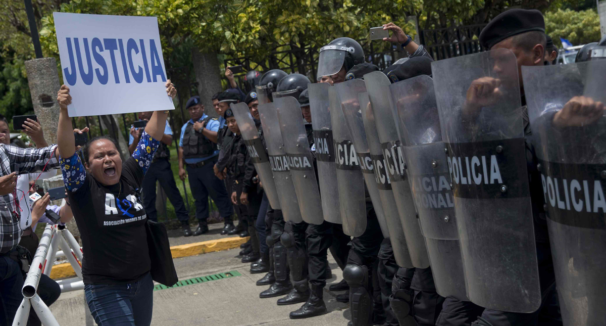 Policía de Nicaragua viola normas constitucionales y procesales: ONG
