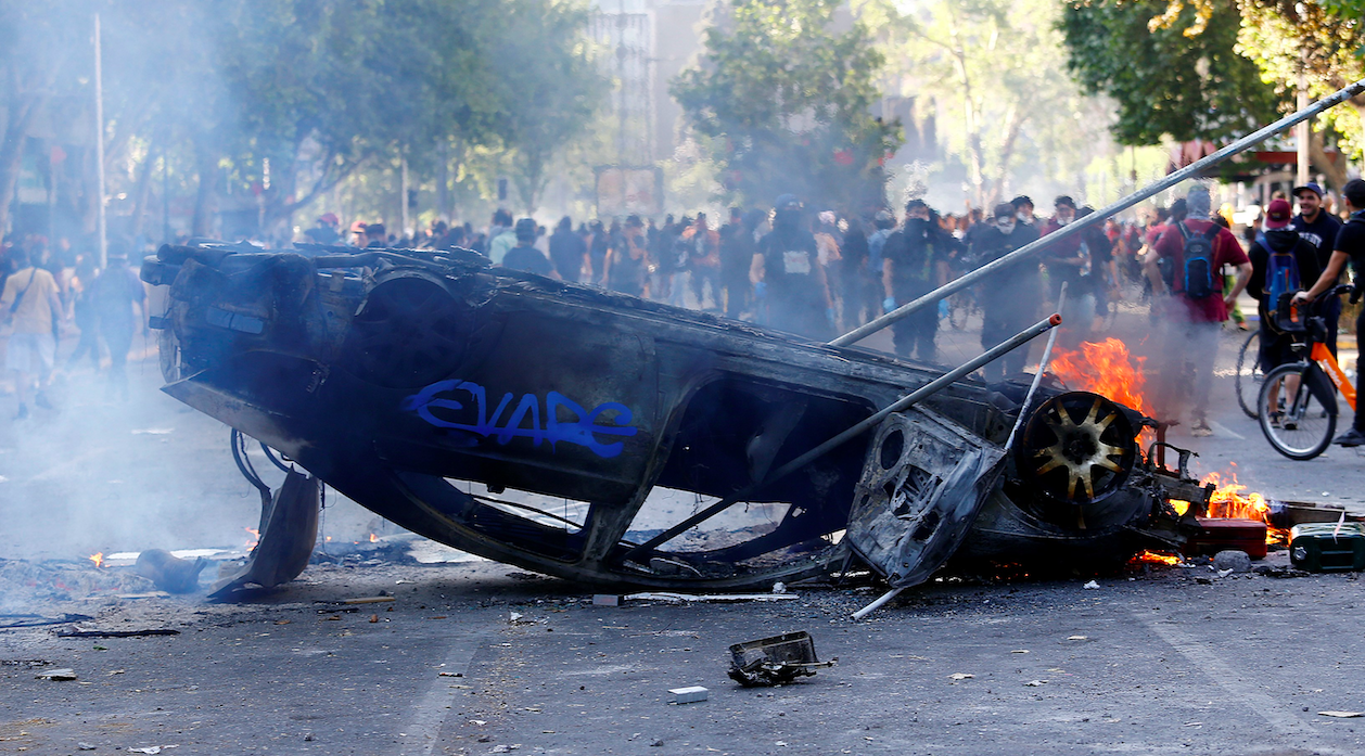 Aumenta a ocho muertos por protestas en Chile