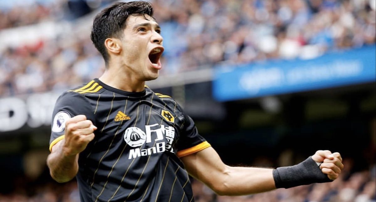 #Video Raúl Jiménez brilla con Wolverhampton; doble asistencia en victoria contra Manchester City