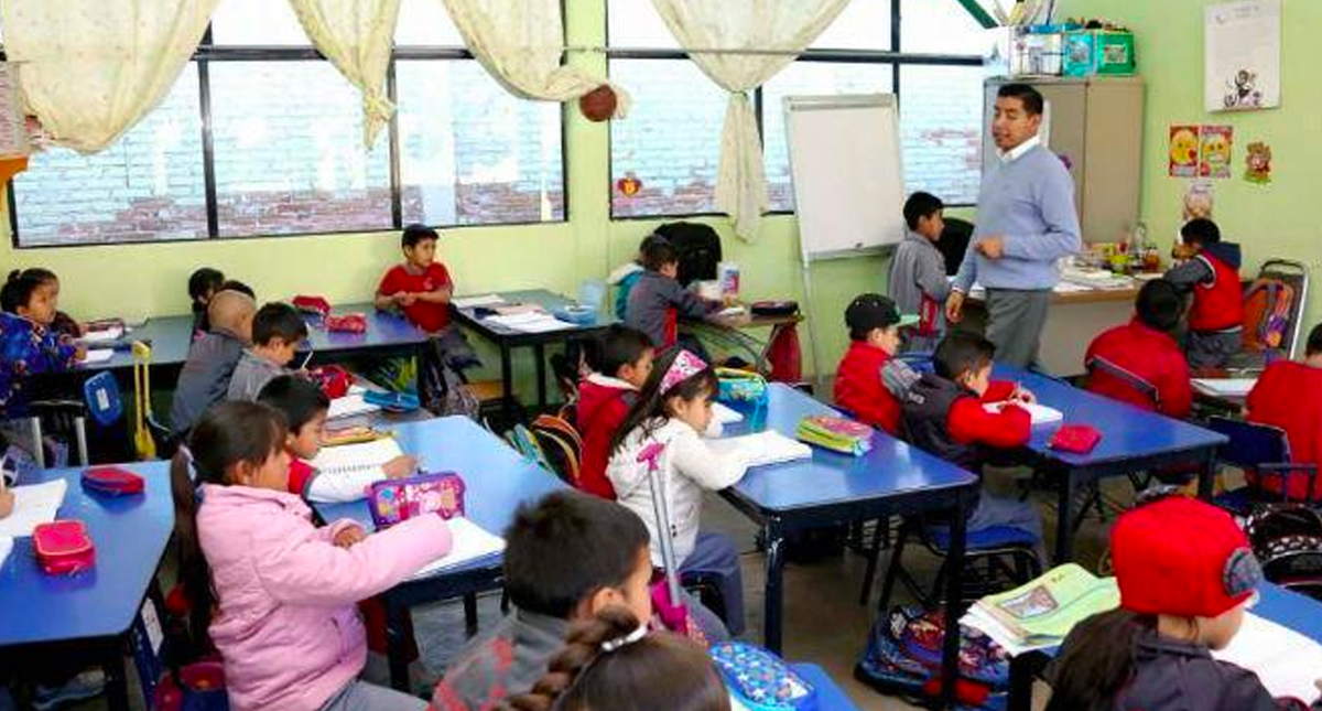 Jalisco reanuda clases en 30 municipios tras paso de Narda