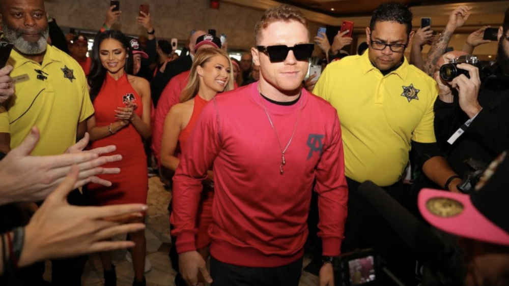 En el boxeo se tiene que arriesgar para hacer historia: ‘Canelo’