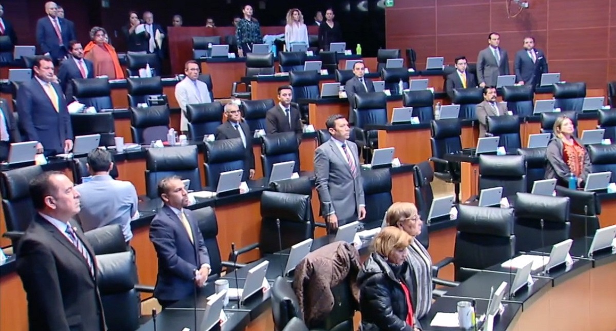 Senado guarda un minuto de silencio en honor a Miguel León-Portilla - senadores-rinden-homenaje-a-miguel-leon-portilla