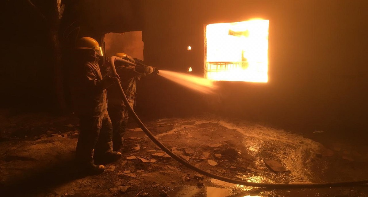 Incendio en bodega de combustible robado deja cinco heridos en Tabasco