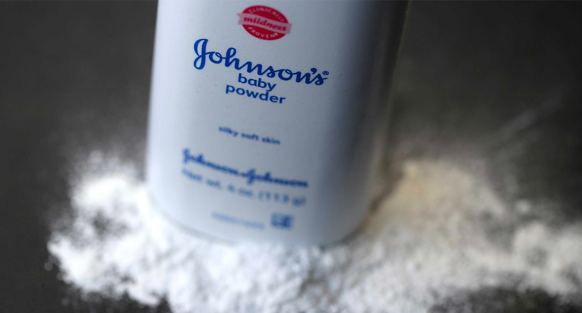 Johnson & Johnson retira lote de talco para bebé por presencia de amianto