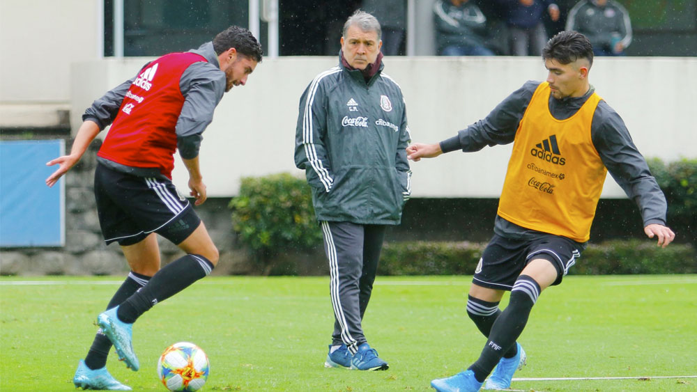 No estoy para revolucionar al futbol de México: Martino