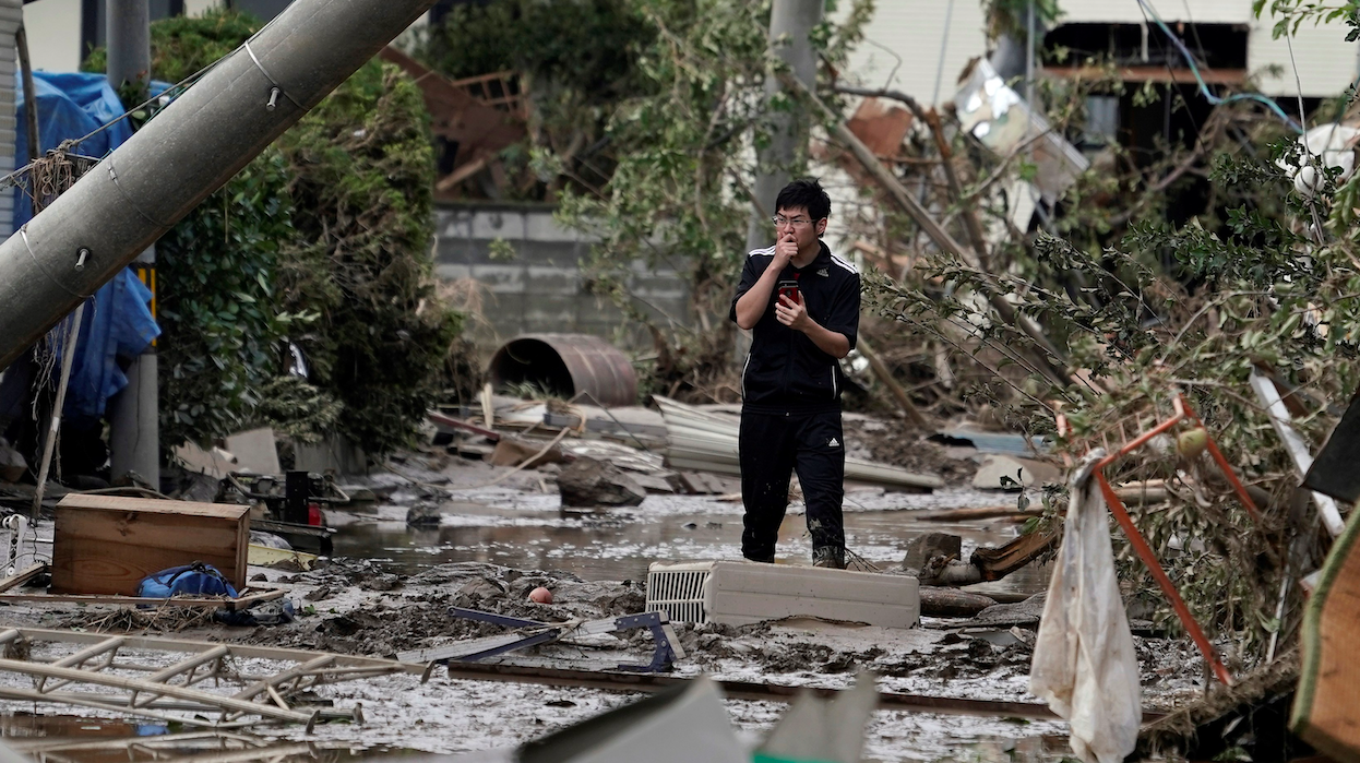 Suman 56 muertos en Japón por tifón Hagibis