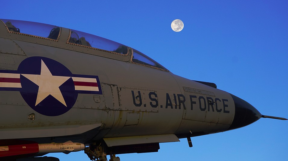 Venezuela denuncia incursión aérea de EE.UU.