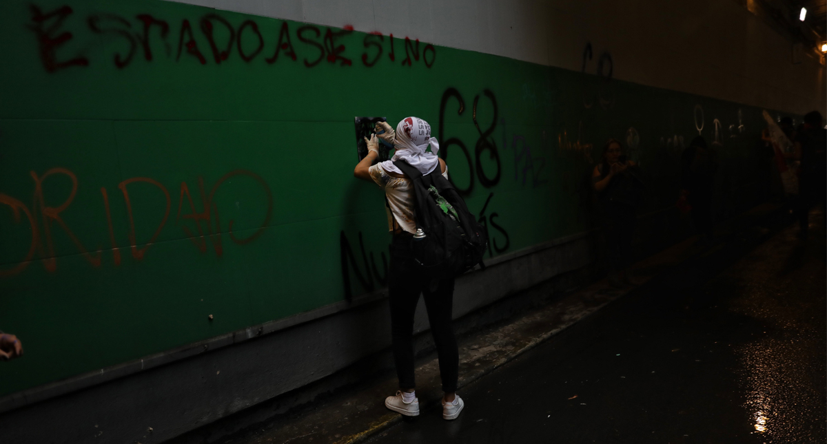 #Fotos y #Videos Encapuchados realizaron otra vez actos vandálicos en la Ciudad de México - violencia-marcha1