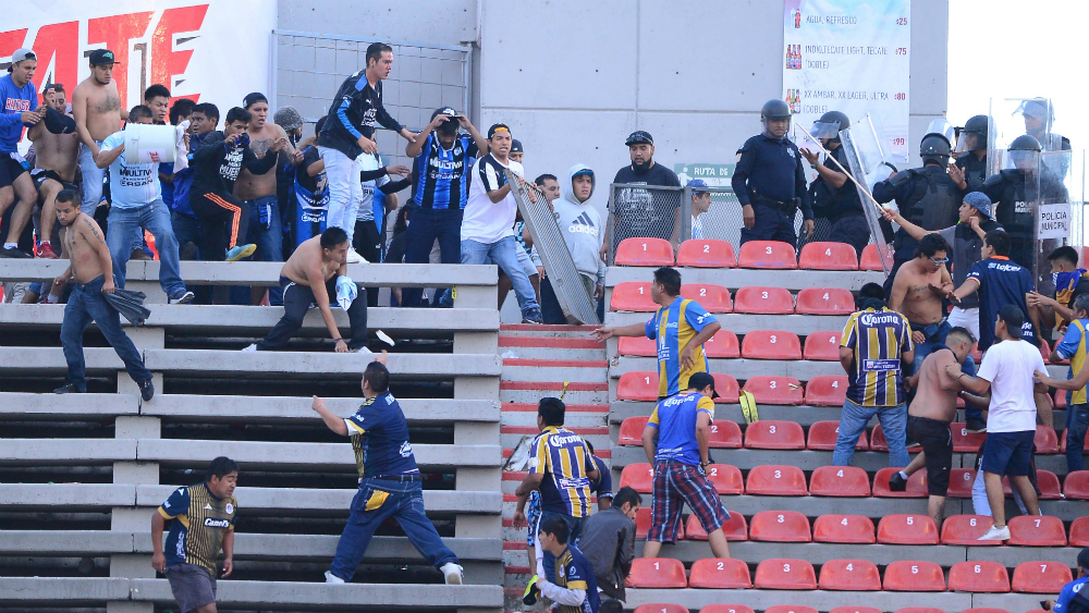 Dos partidos de veto al Alfonso Lastras tras violencia entre San Luis y Querétaro