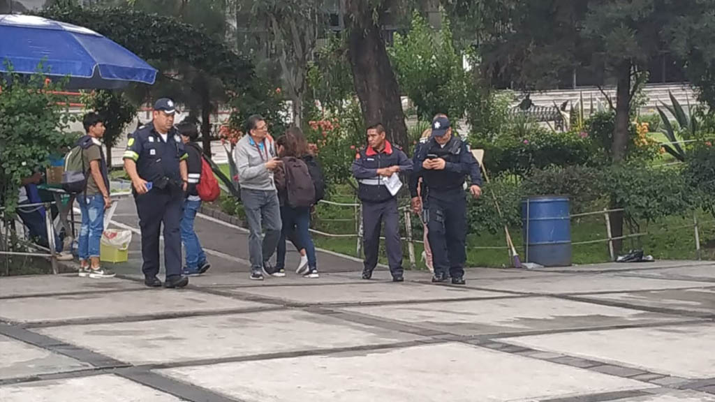 Falsa alerta de bomba en vocacional de Ecatepec provoca movilización