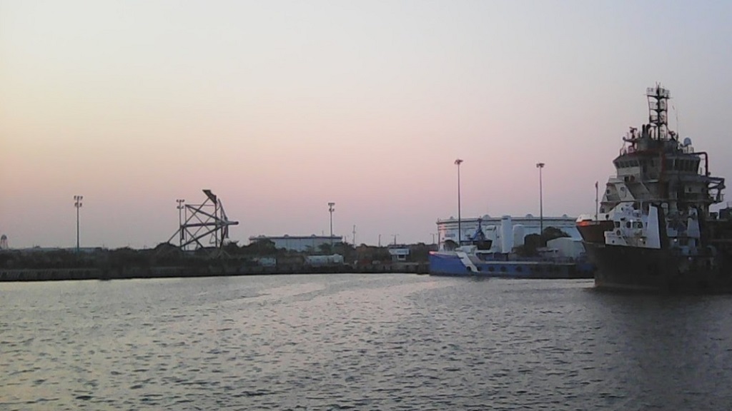 Un muerto y dos lesionados por explosión en la Terminal Marítima de Dos Bocas, Tabasco Un muerto y dos lesionados por explosión en la Terminal Marítima de Dos Bocas, Tabasco