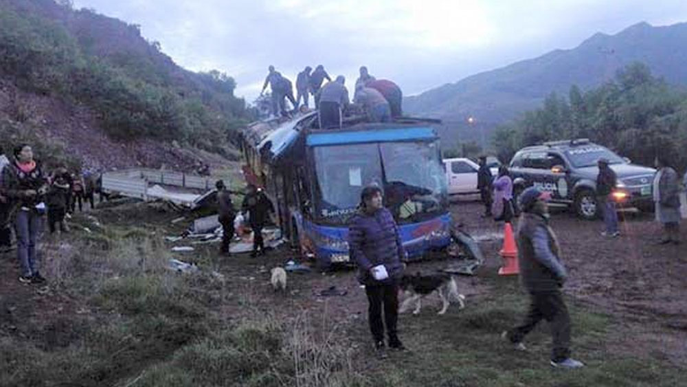 Accidente en Perú deja siete muertos; tres de ellos menores